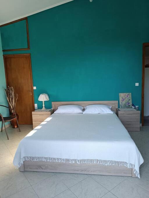 Ολόκληρος Όροφος Αγροτική Οικία Apartment Neos Pirgos Luaran gambar